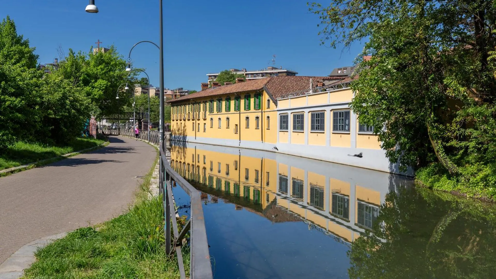 Edolo Terrace Apartment Milan Italy