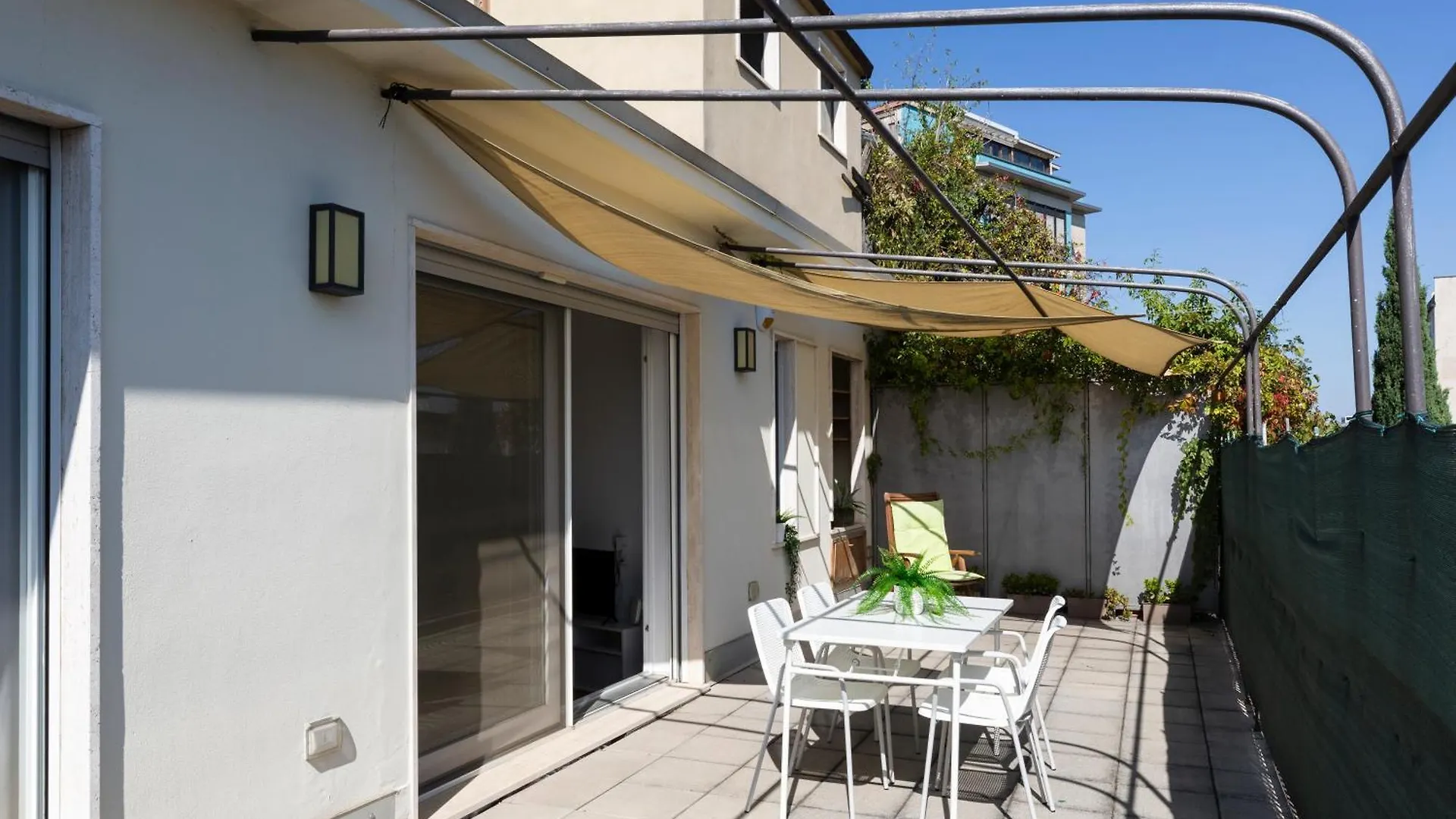Edolo Terrace Apartment Milan 0*,  Italy