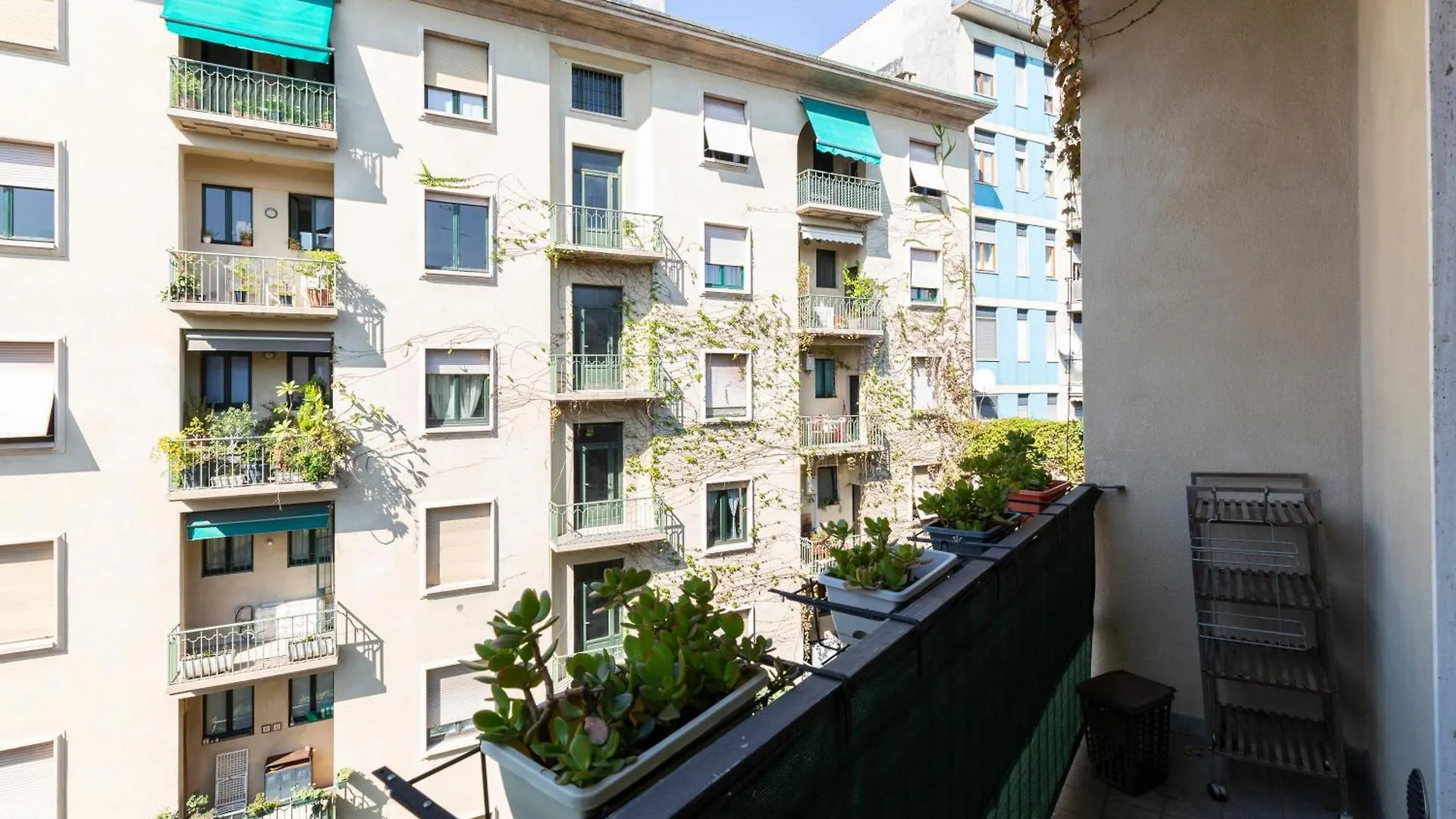 Edolo Terrace Apartment Milan