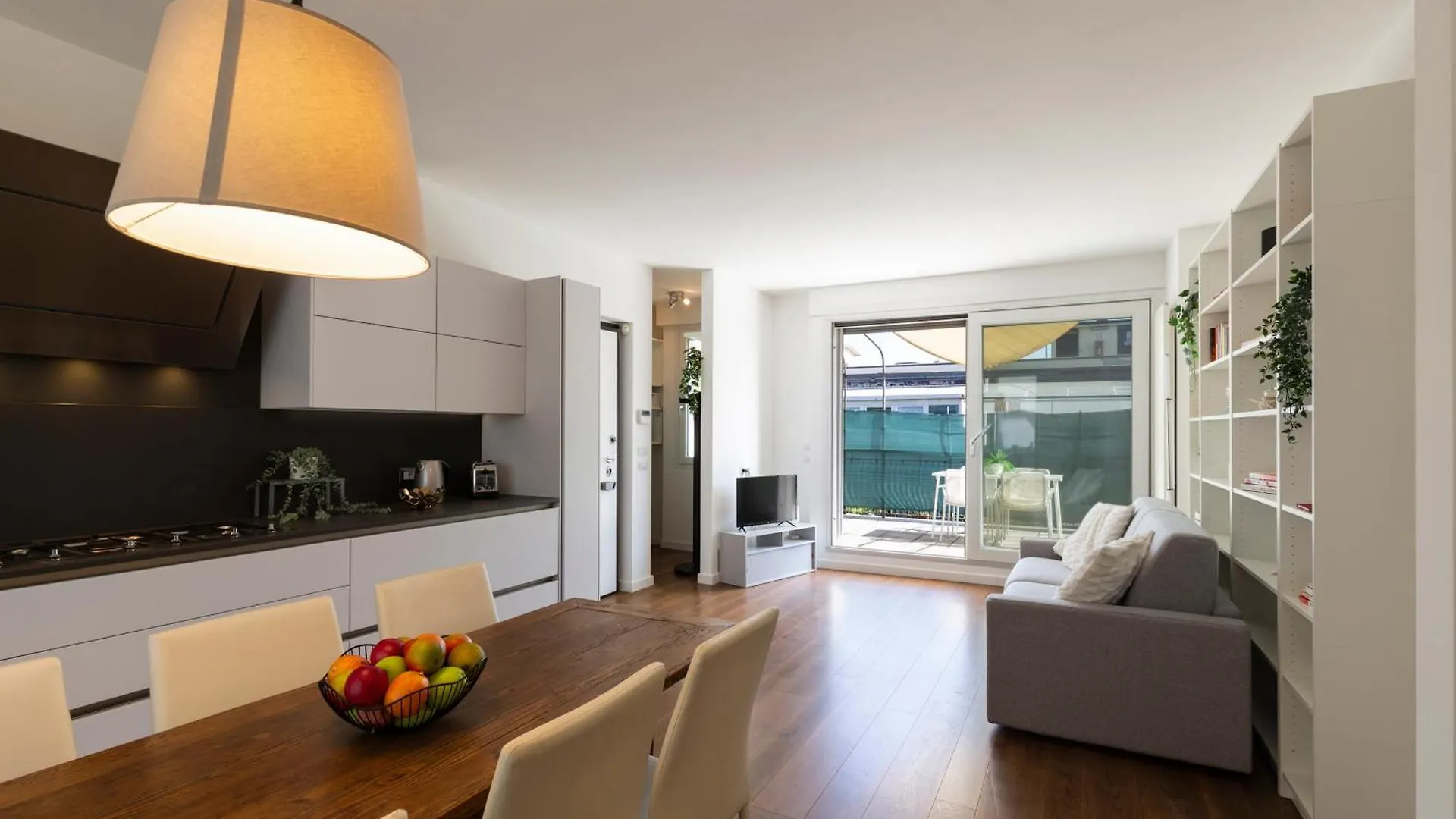 Edolo Terrace Apartment Milan