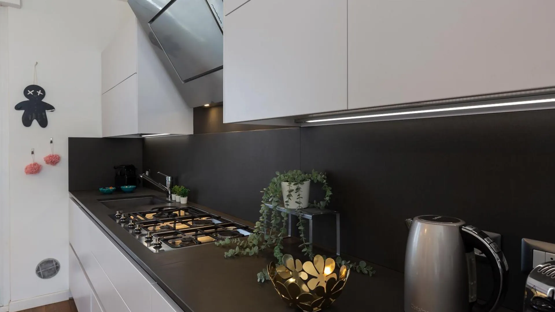 Edolo Terrace Apartment Milan 0*,