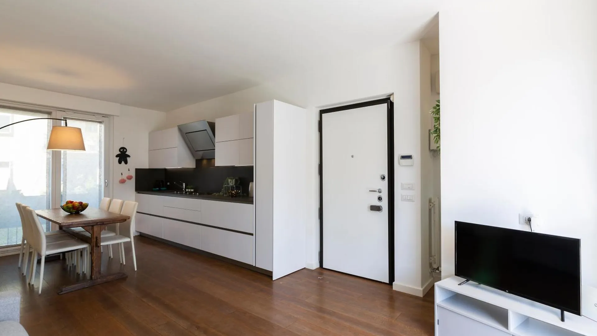 Edolo Terrace Apartment Milan